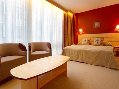 Royal Square Hotel